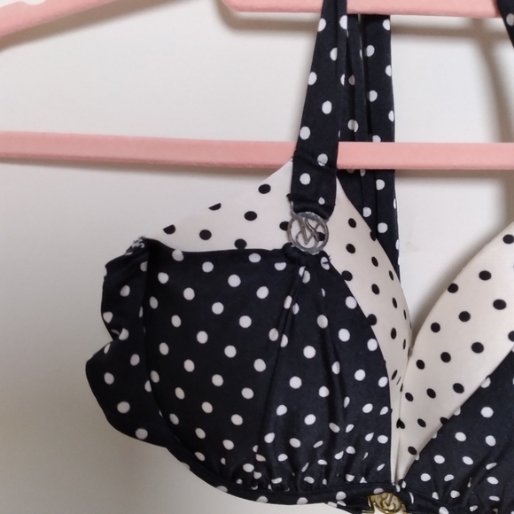 Victoria's Secret Black and White Halter Underwire Bikini Top Size 36C - Picture 6 of 10
